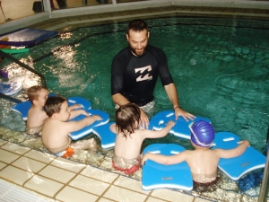κολύμβηση για μωρά από τους Ιχθείς Aqua Club - Baby Swimming Thessaloniki